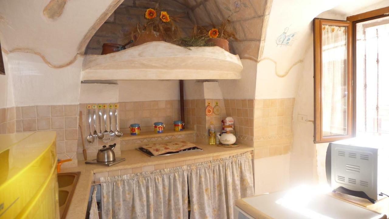 Casa Ele - Casa Indipendente Con Cucina - Bikes Friendly Lejlighed Sassari Eksteriør billede